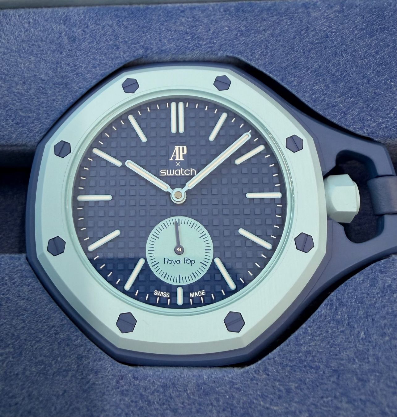 Swatch Orologi: AP x Swatch - Royal Pop Lan Ba Blau/Hellblau – Nuovo e nell'imballaggio originale da Colombier NE venduto da suburban1959 1