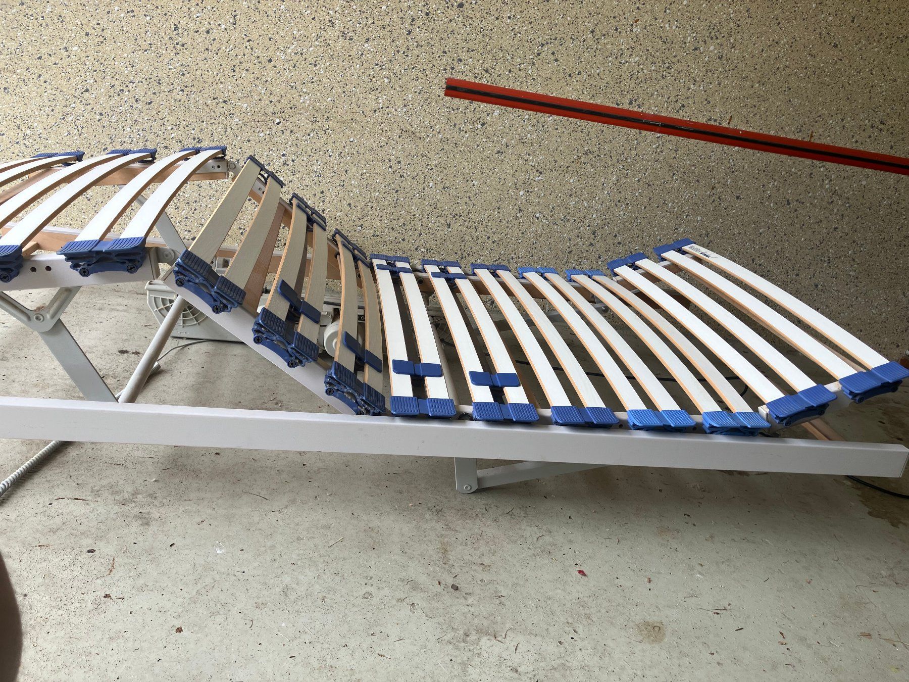 Lattenroste: Sommier électrique Wellflex Suberba – Gebraucht aus Cheseaux-Noréaz von Rivoli2067 3