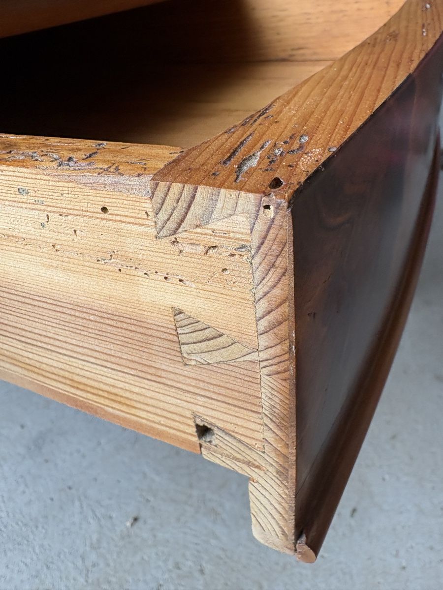Tables: Ovaler Nussbaum Tisch  – D'occasion à lobsigen par kubada 5