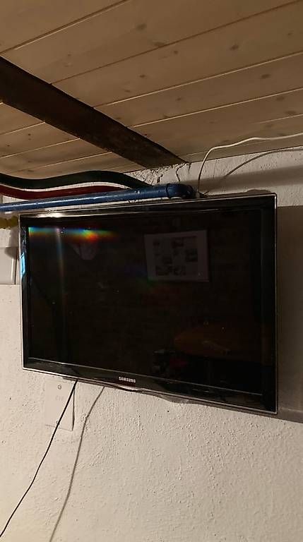 Fernseher: Fernseher – Gebraucht aus allschwil von and_y57b