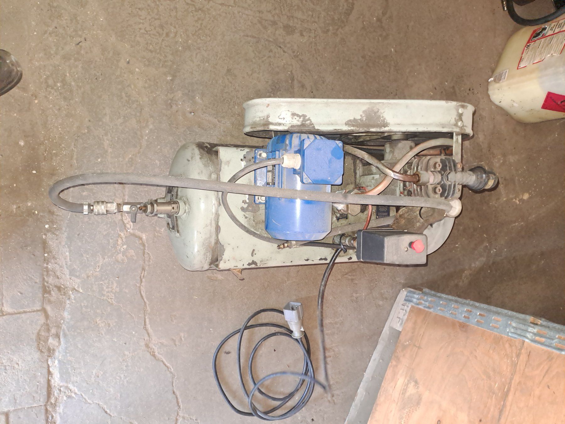 Compressori: Kompressor Luftkompressor Werkstatt Kompressor – Difettoso da Turbenthal venduto da speedtech 1