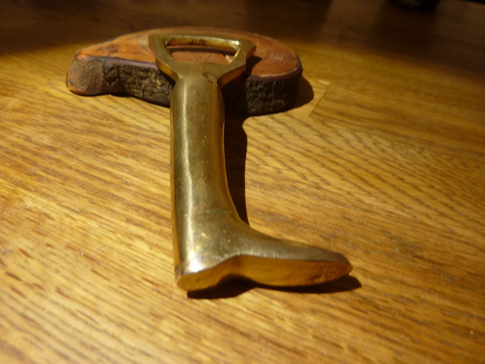 Apribottiglie & Tappi per chiusura: Vintage Flaschenöffner Stiefel Form Messing – Usato da Hochfelden venduto da swissice 1