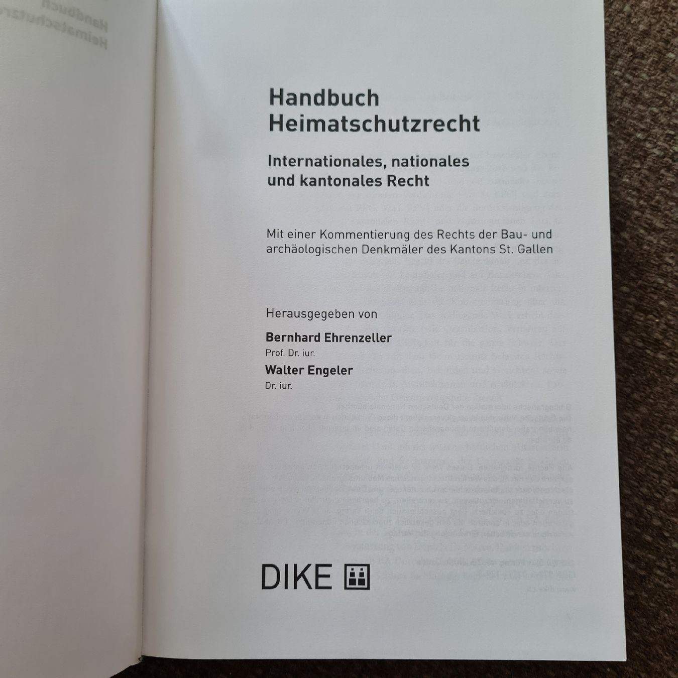 Libri: Handbuch Heimatschutzrecht – Usato da Basel venduto da Piscosour01 1