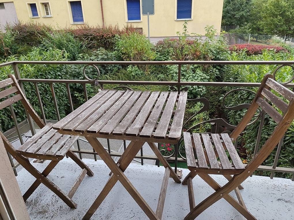 Set di tavolo e panche: Table et chaises de balcon/jardin – Usato da Lausanne venduto da lukaswelker