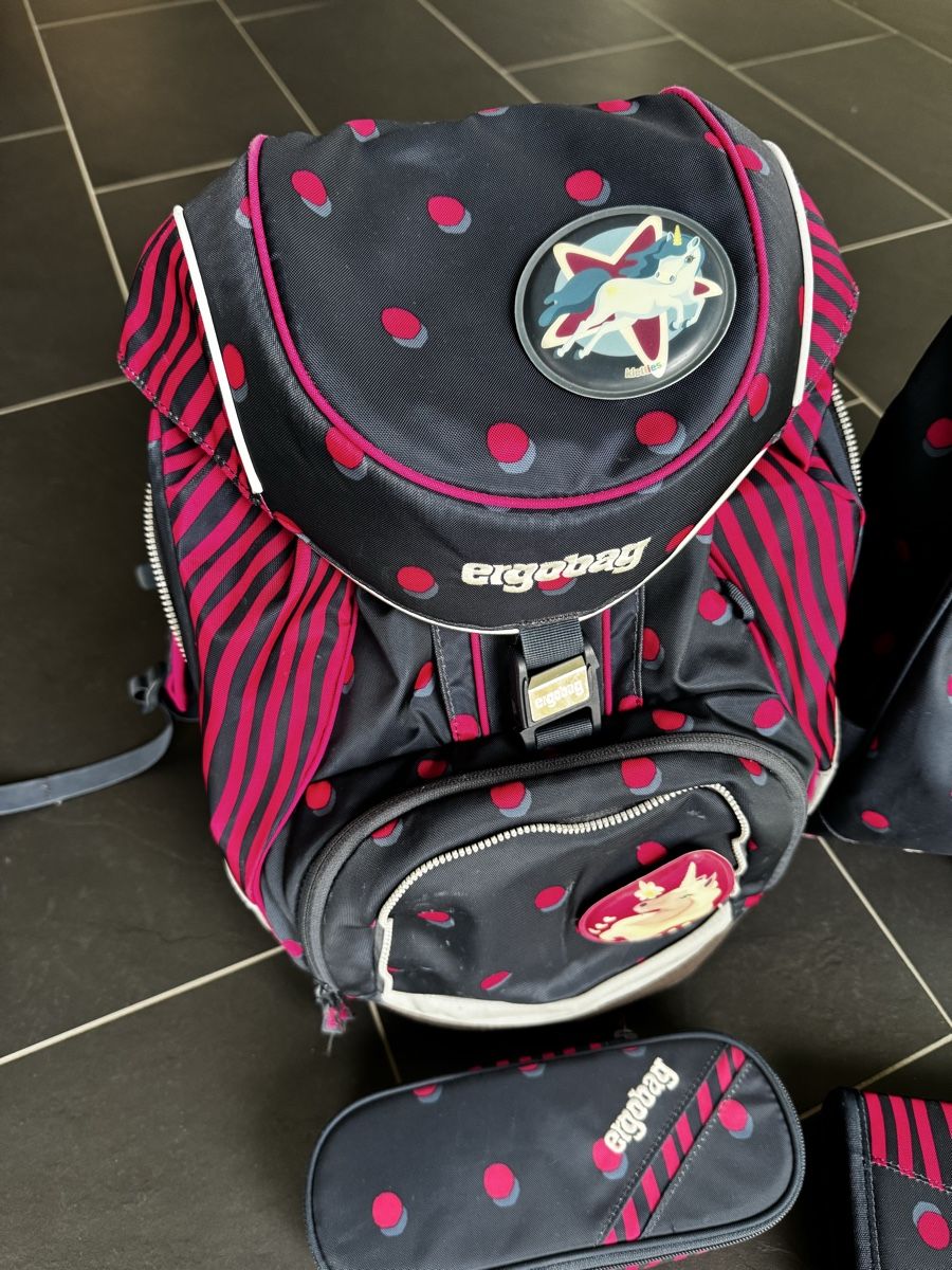 Ergobag Borse & Zaini: Ergobag Schulthek Set mit Einhorn Motiv – Usato da Eschlikon TG venduto da Sellswell 1