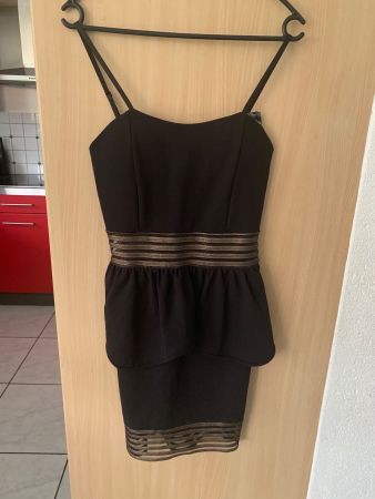 Robe neuve taille S/M
