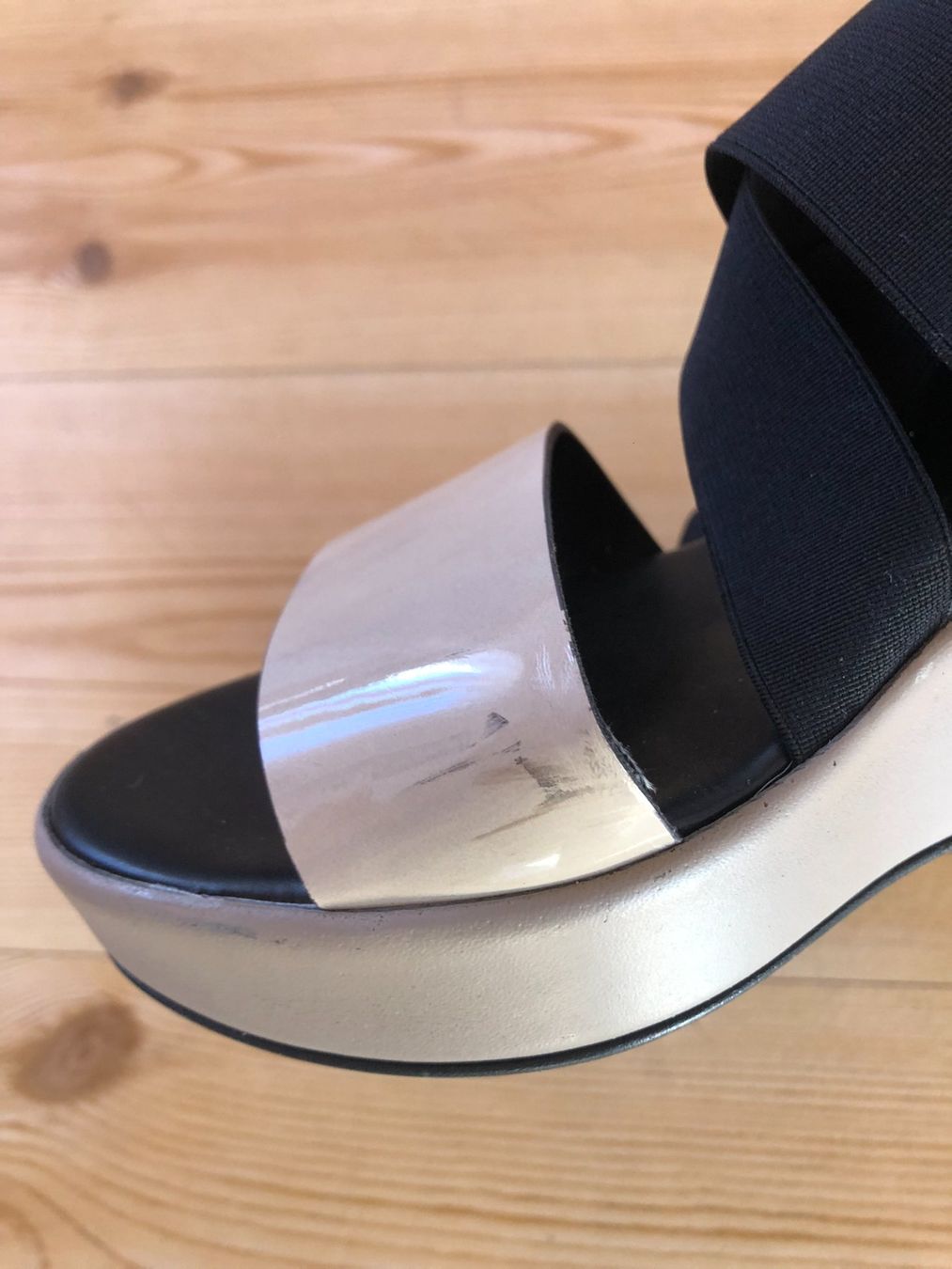 Damenschuhe: Sandales compensées – Gebraucht aus Bulle von sop_ct6x 1
