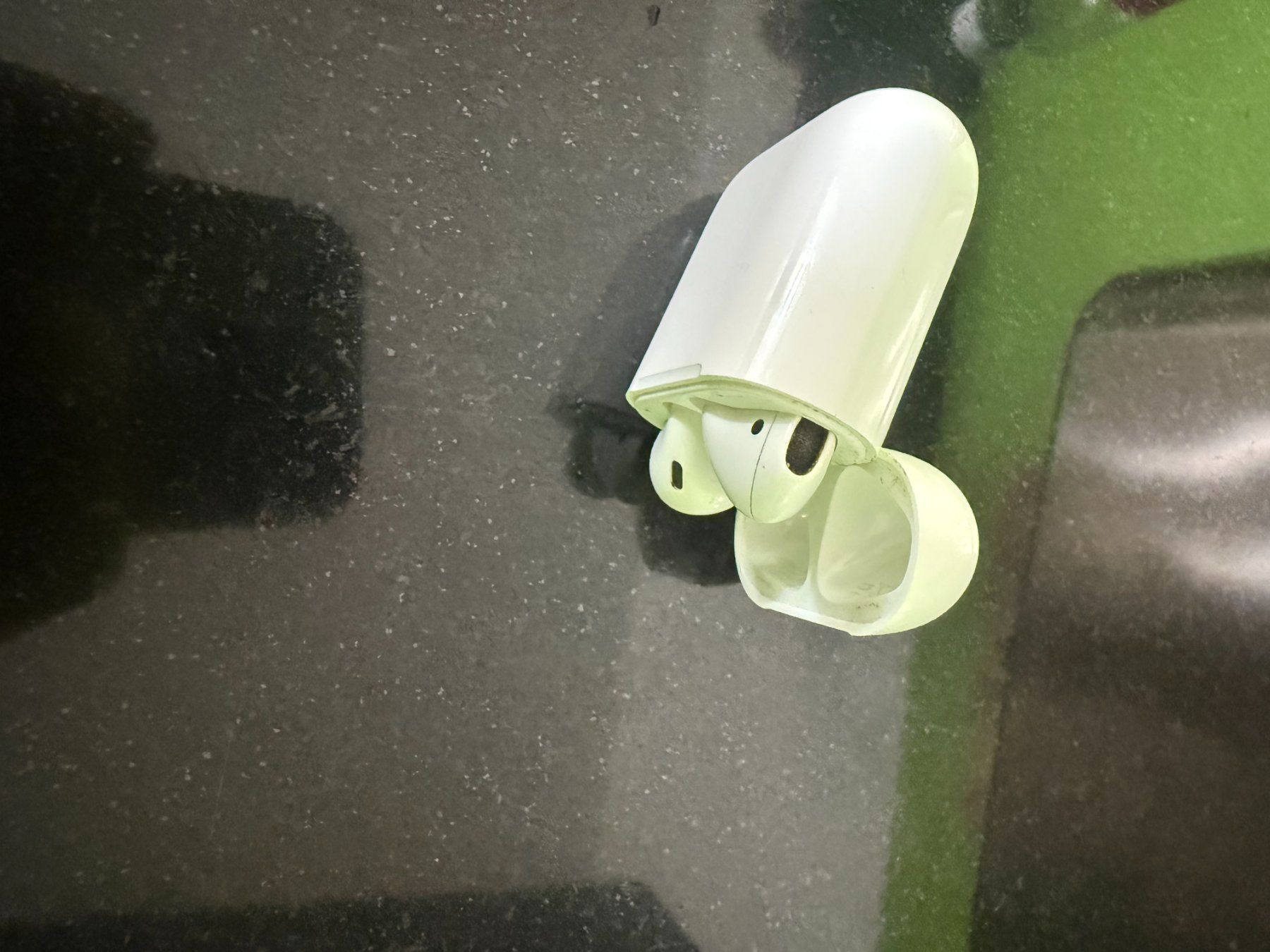 Apple Kopfhörer: Airpods 1 Gebraucht – Gebraucht aus Mönchaltorf von Stern_ZH 3