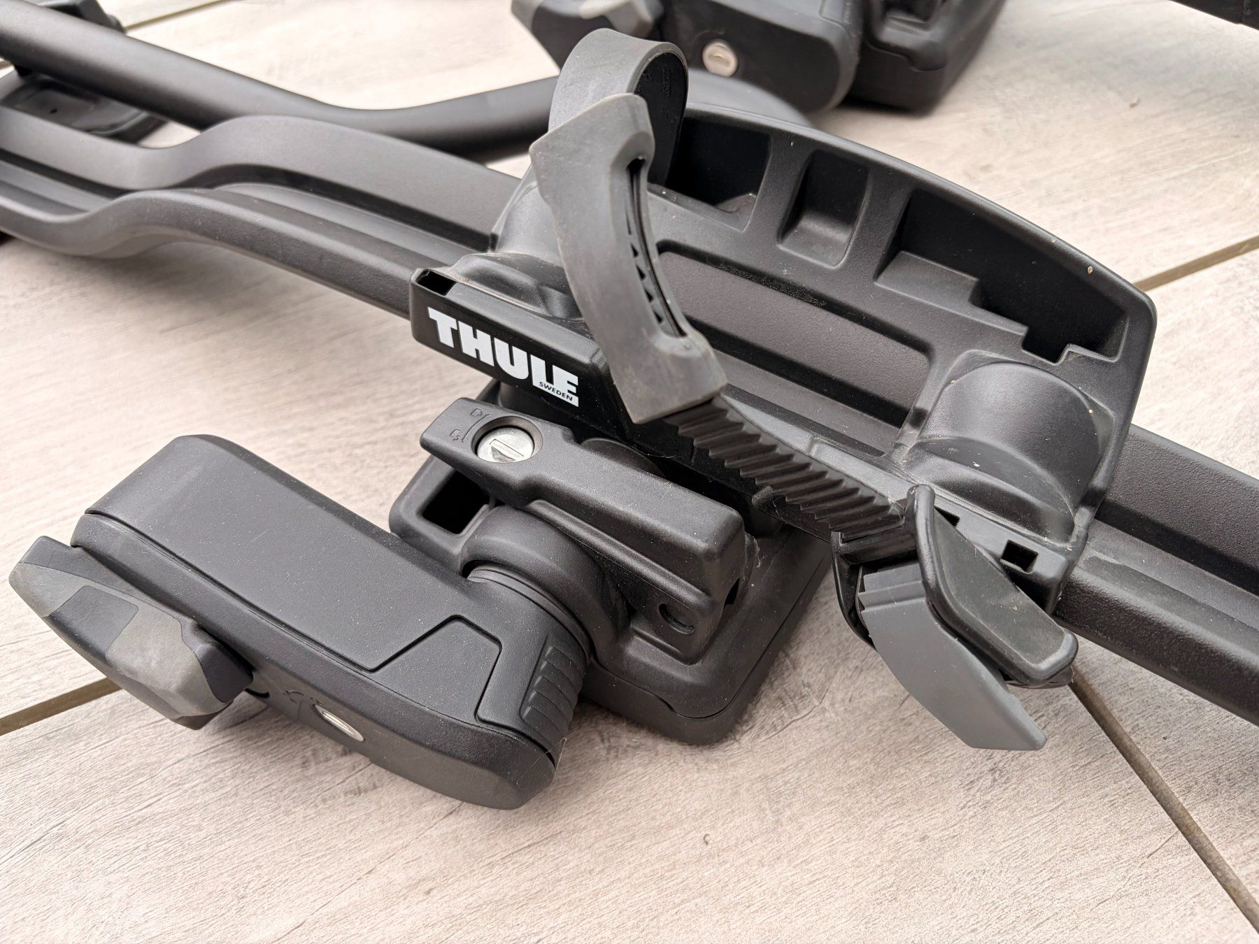 Thule Portapacchi: Thule Dach-Fahrradträger, 2 Stück – Usato da Henggart venduto da Micawe 3