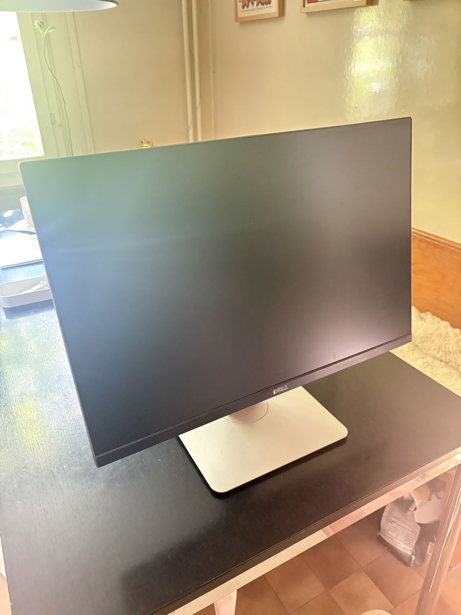 Ecrans: Dell UltraSharp U2415 – D'occasion à Herrenschwanden par otirom 1