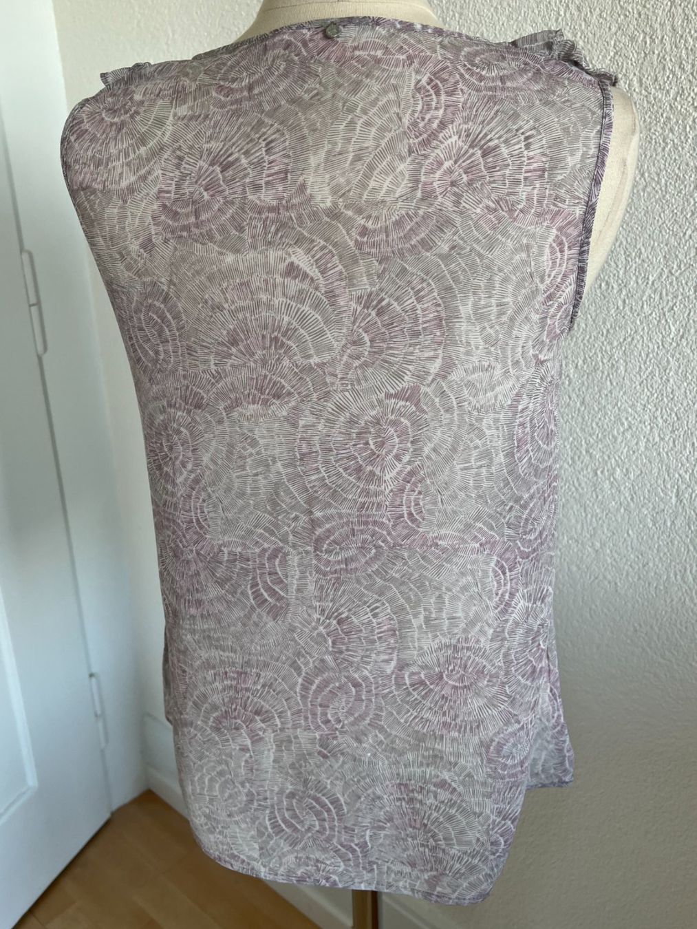Nile Camicette: NILE Damen Bluse, Gr. S, Grau/Lila – Usato da Worb venduto da farben20zauber 3
