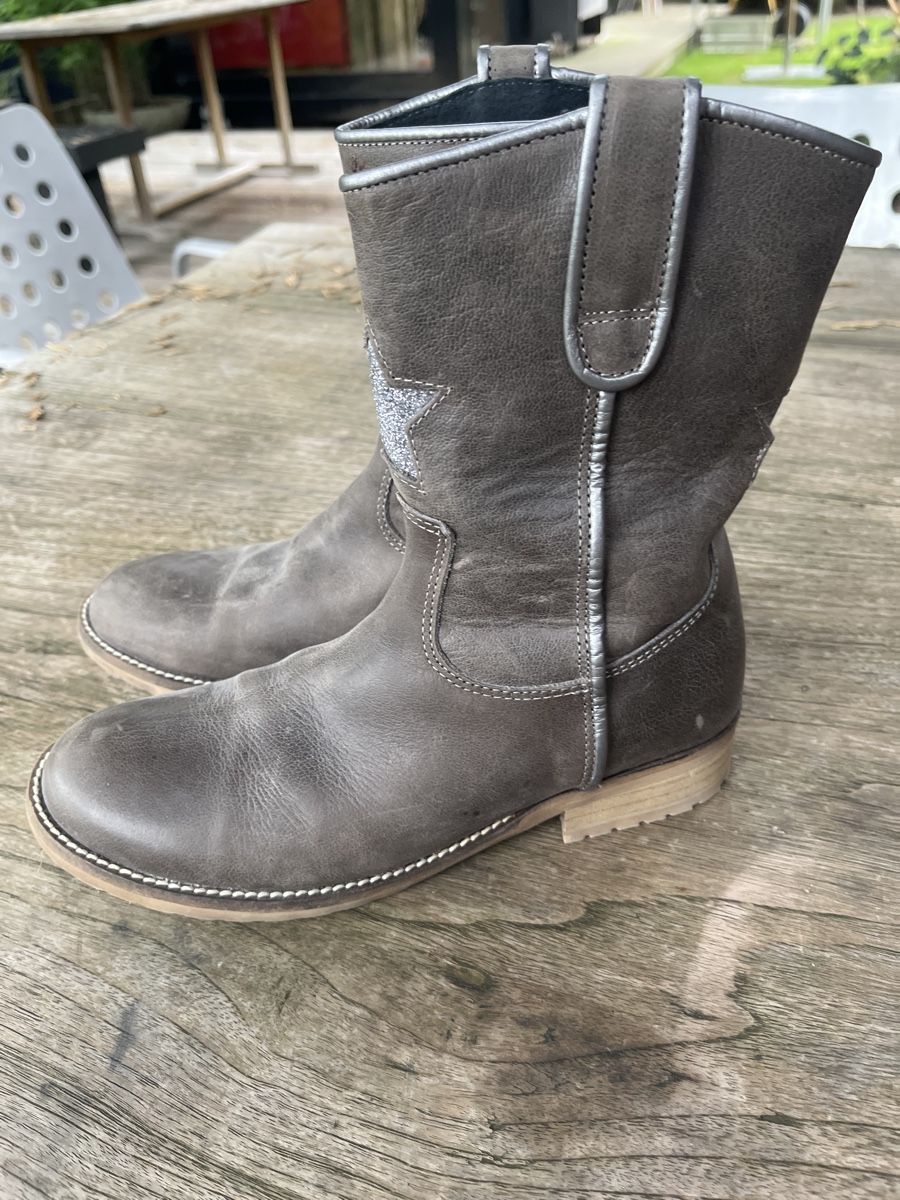 Schuhe für Mädchen: HIP Stiefel mit Sternen – Gebraucht aus Tann von punto84 1
