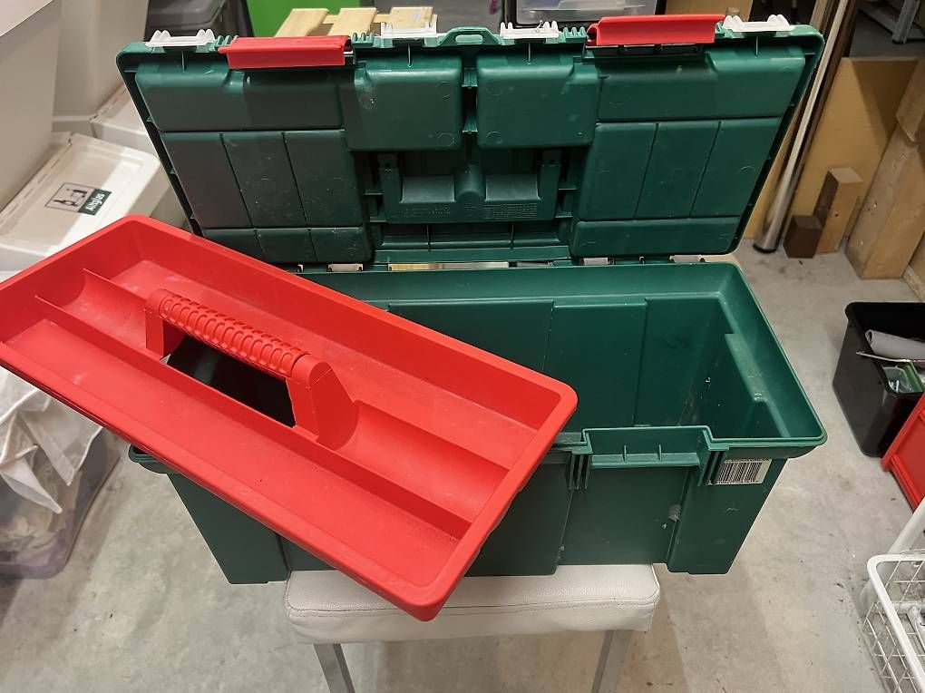 Tutti gli attrezzi: Werkzeugkiste – Usato da Mellingen venduto da BB2005 1