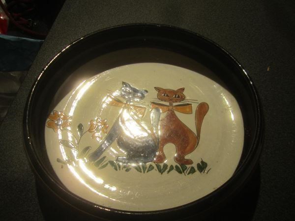 Teller: Teller mit zwei Katzen, hoher Rand – Gebraucht aus Zürich von abraxas1291