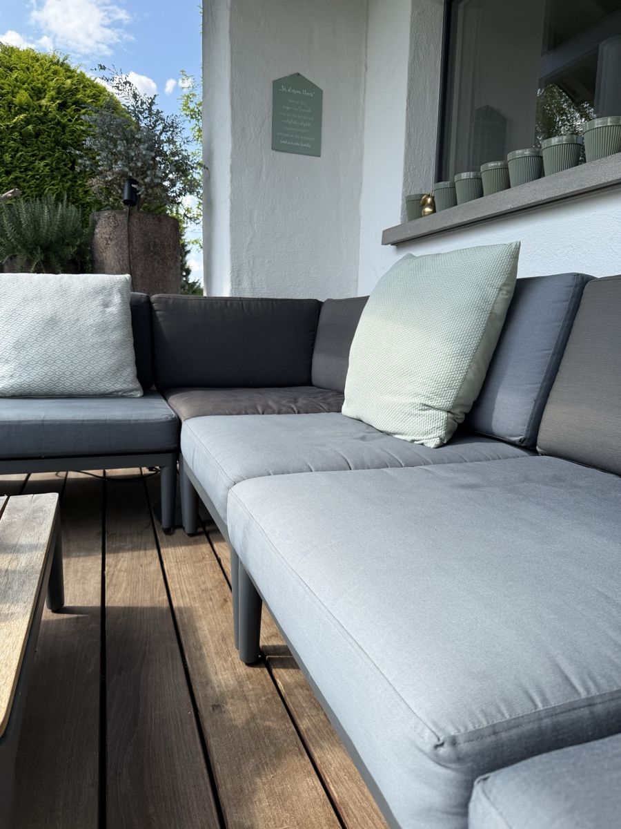 Divani: Grosse Gartenlounge Jose Micasa mit Tisch – Usato da Weisslingen venduto da best_offer 4