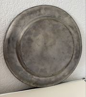 Plat Étain Suisse XVIIIe - Ø33cm - Poinçon Couronne