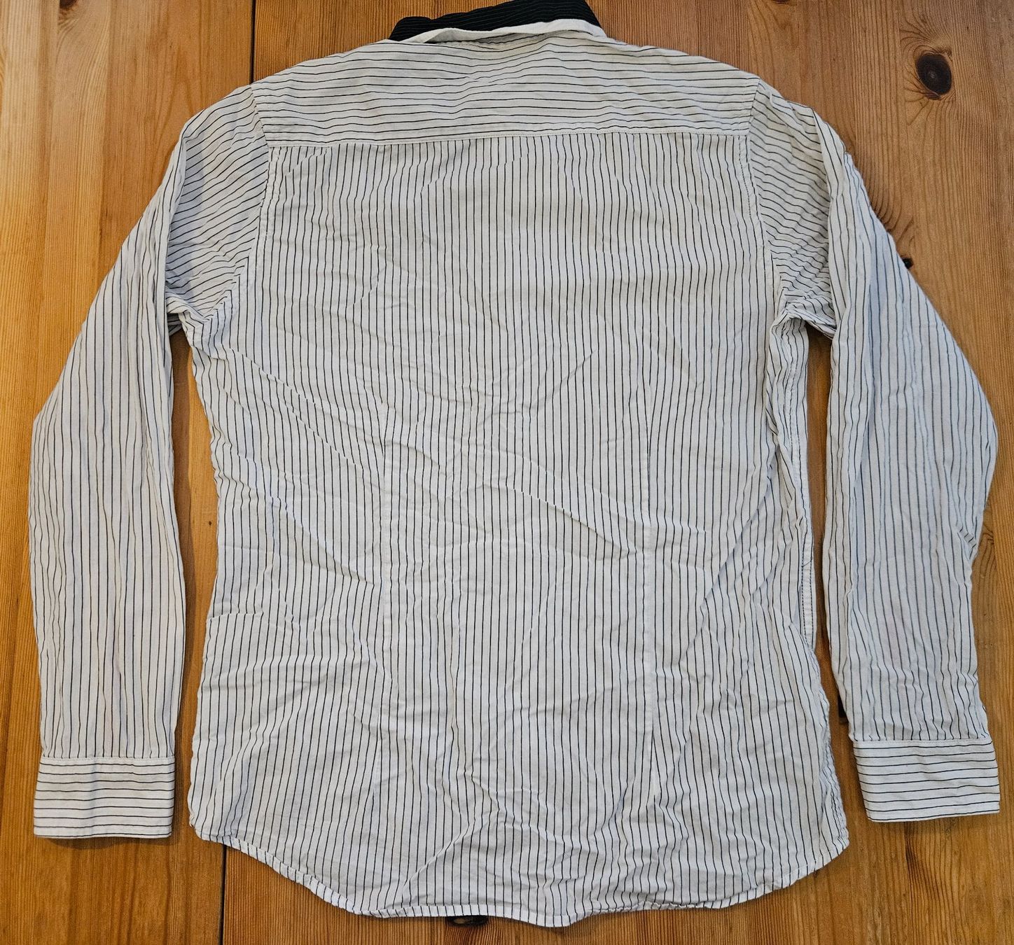 Chemises: Hemd Yes or No Grösse L 41/42 – D'occasion à Hägglingen par United-Village-Trade 3