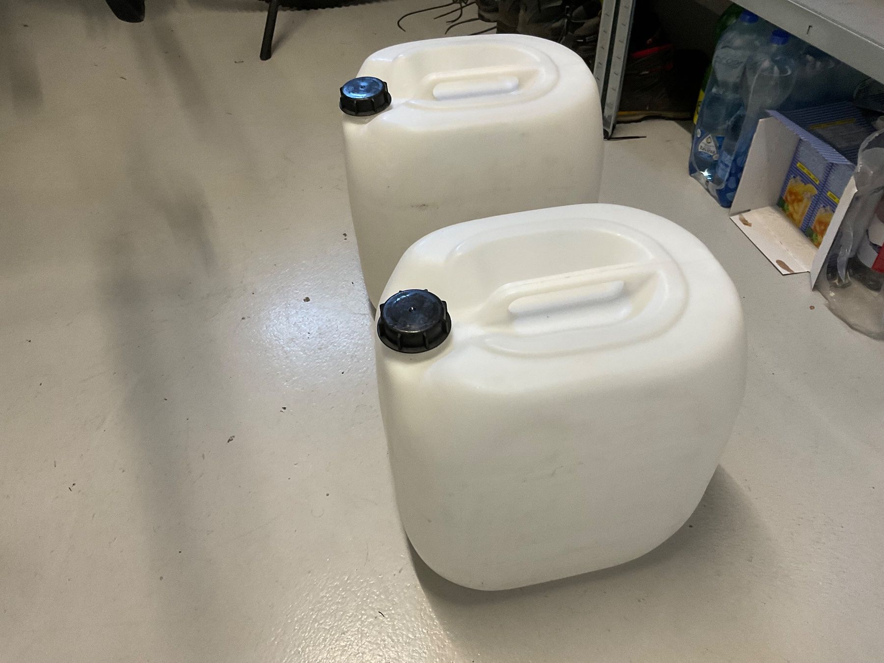 Serbatoi, Taniche & Tubi: Wasserkanister ca.20 l. – Usato da Brunnen venduto da Condia