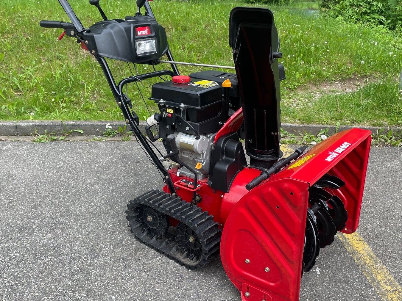 Mtd Tutte le macchine: Schneefräse Raupen Mtd – Usato da Urdorf venduto da mol_2qc8