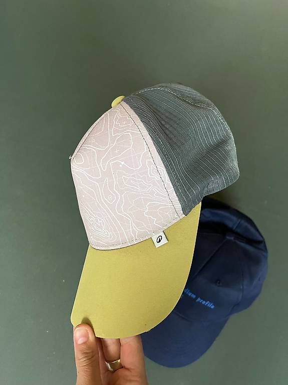 Hüte, Mützen & Caps: Drei diverse Kappen / Caps – Gebraucht aus Bad Ragaz von lea__d. 1