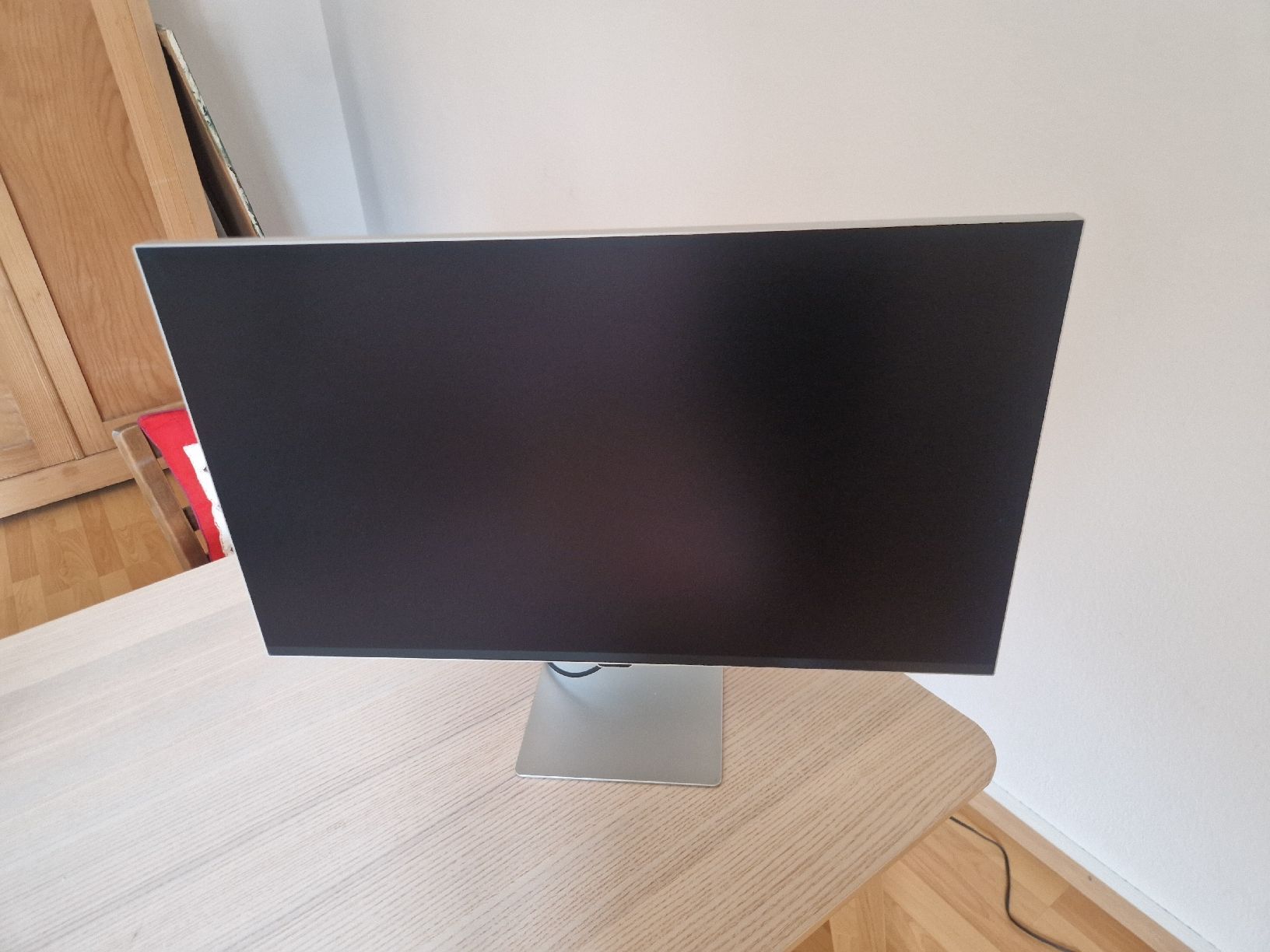 Samsung Monitor: Neuer Samsung 4k Bildschirm – Nuovo (secondo la descrizione) da Bern venduto da J0eggu