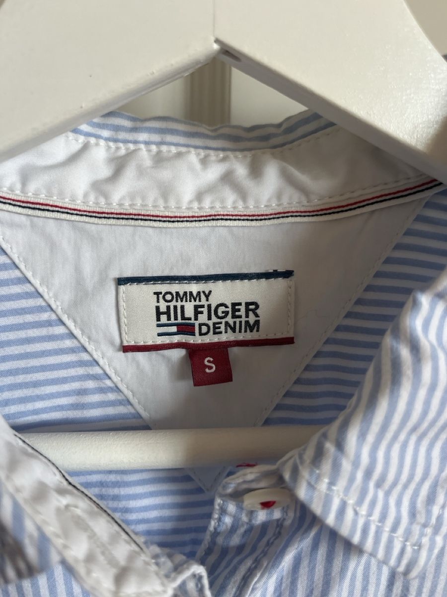 Tommy Hilfiger Blusen: Tommy Hilfiger Bluse Denim, Grösse S, gestreift – Gebraucht aus Riehen von SalomeTramer 1