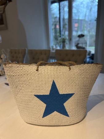 Weisse Sommer Strandtasche mit blauem Stern