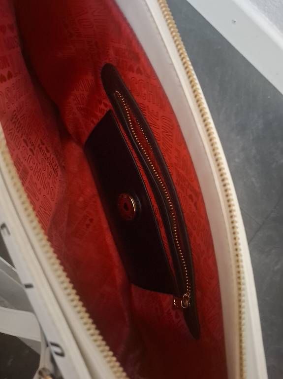Sacs femmes: Moschino Handtasche – D'occasion à Wilchingen par dil_pk5r 1