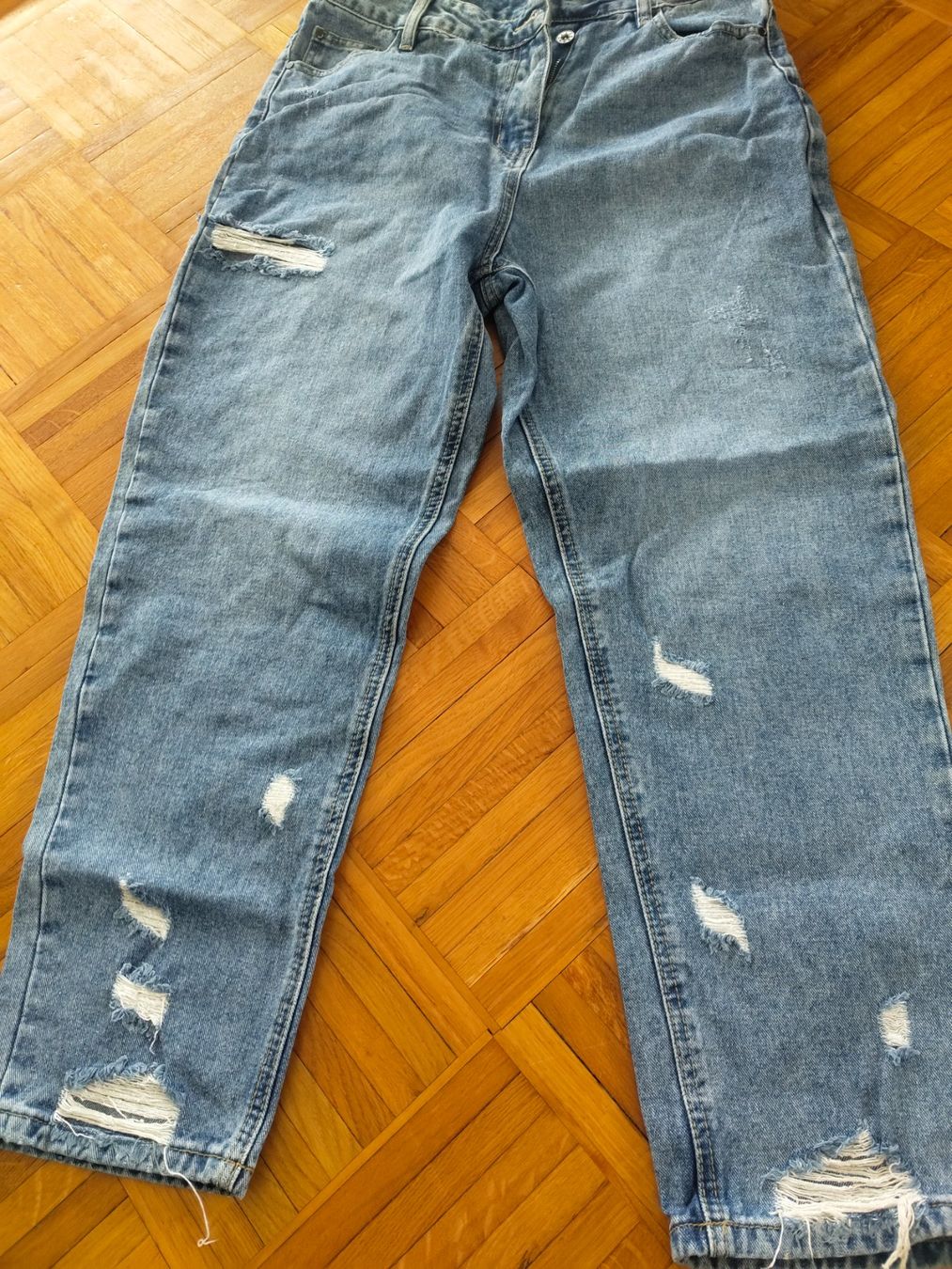 Hosen: Pantalon – Gebraucht aus Grand-Lancy von ana_7y2f