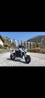 Motorrad Suzuki GSR 750A 