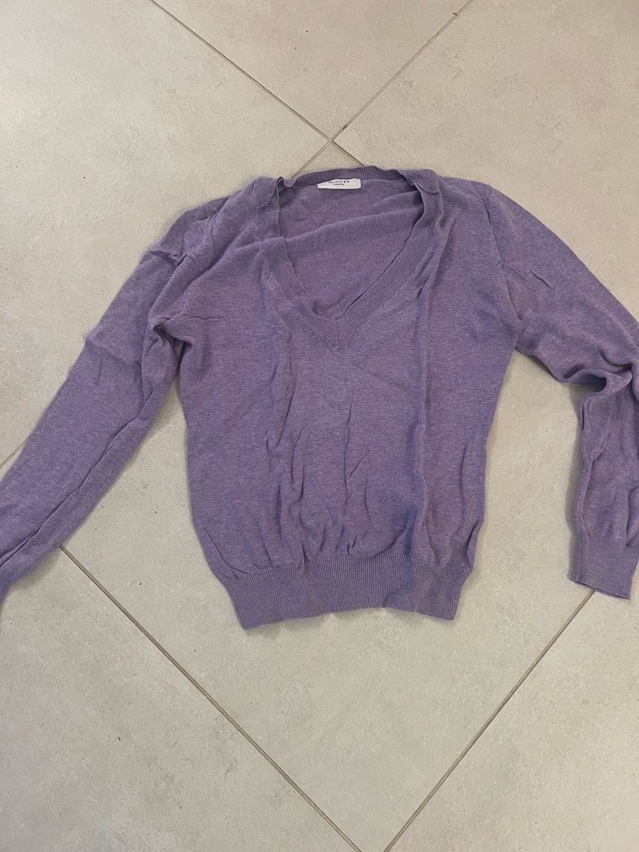 Maglioni & Felpe: Pullover mit V Ausschnitt – Usato da Schönenberg ZH venduto da Bosh