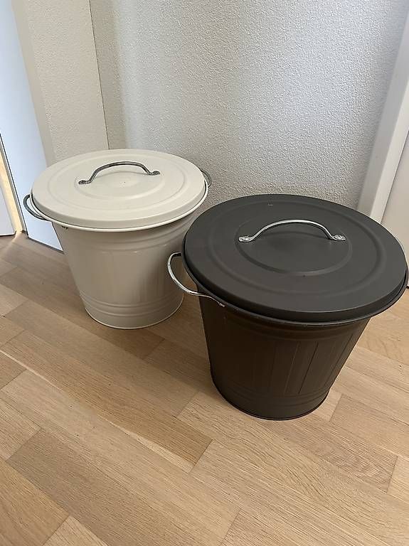Ikea Cestini per rifiuti: Ikea 1x Papierkübel grau – Usato da Köniz venduto da Ruffkiid