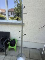 Garderobenständer rund Standfuss silberfarben ca 180 cm