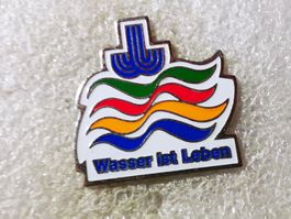 Ansteckpin 196: Wasser ist Leben