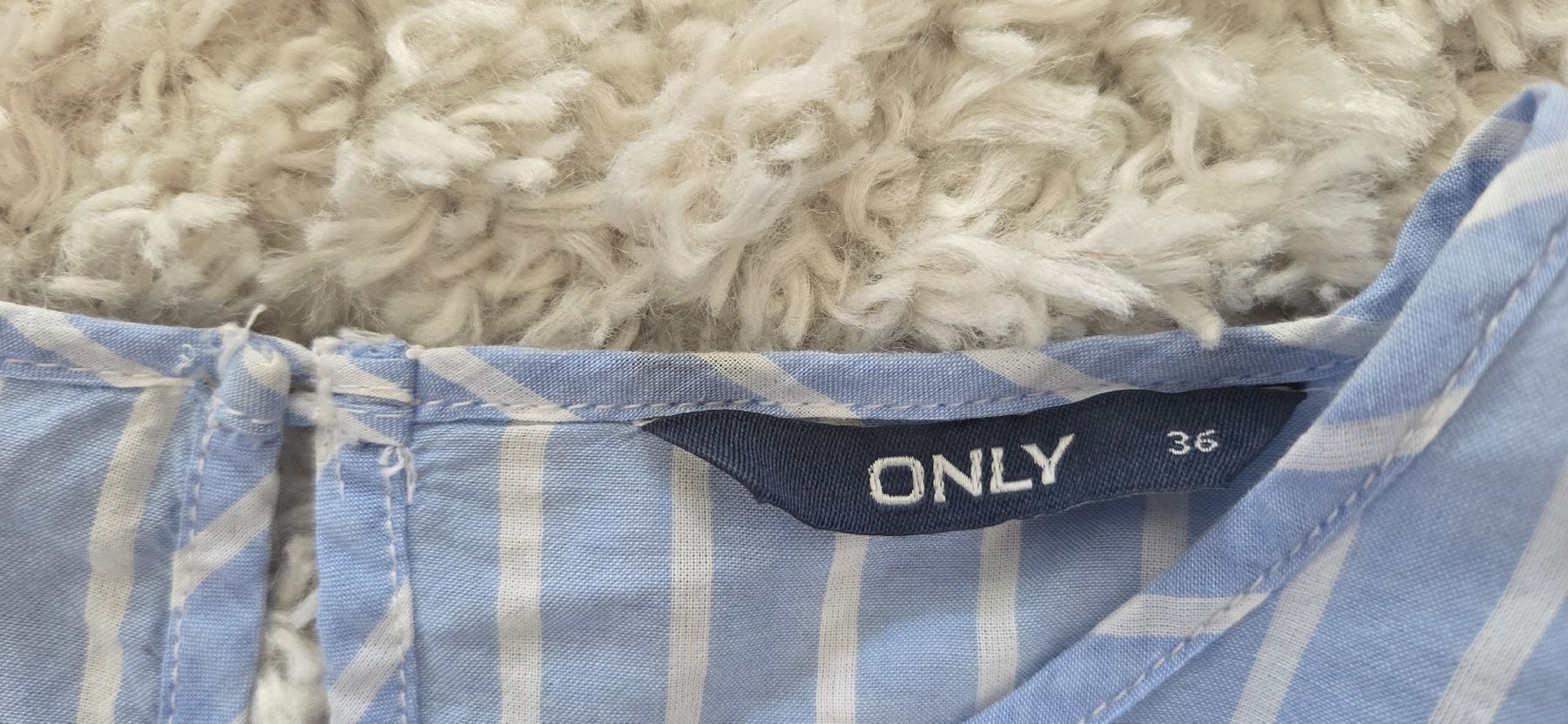 Only Camicette: Hellblaue gestreifte Bluse – Usato da Belp venduto da mar_wyp6 2