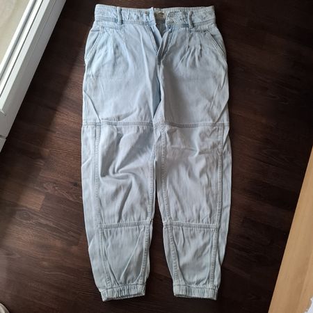 Coole Jeanshose Damen Gr. 40 hellblau Cargo-Stil