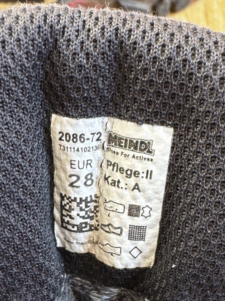 Scarpe per ragazzi: Meindl Wanderschuhe Gr. 28 – Usato da Basel venduto da spassbremse 3