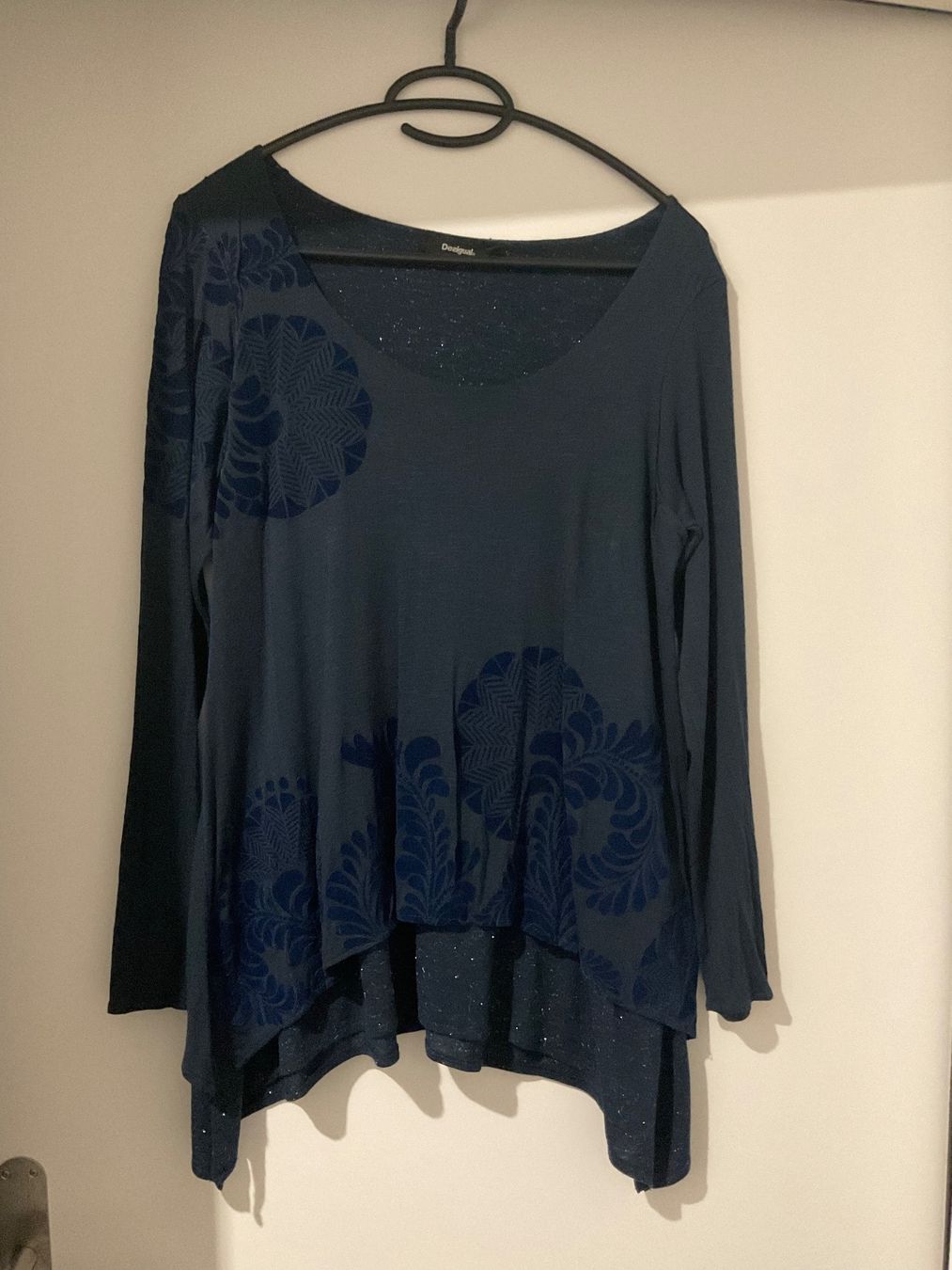 Desigual T-shirt: Desigual Langarmshirt – Usato da Erlinsbach SO venduto da Adica