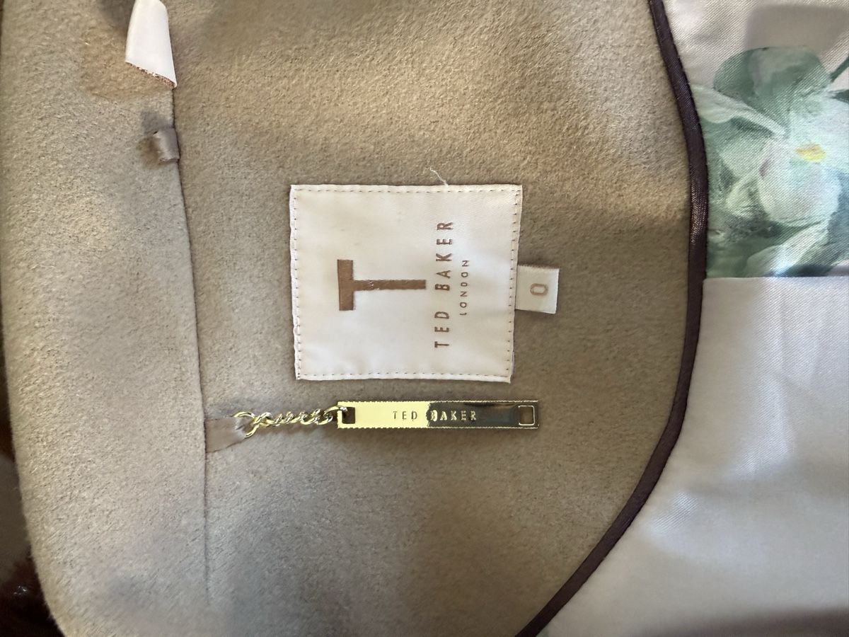 Mäntel: Ted Baker Mantel beige mit Bindegürtel  – Neu (gemäss Beschreibung) aus Dietikon von lui_v6cj 6