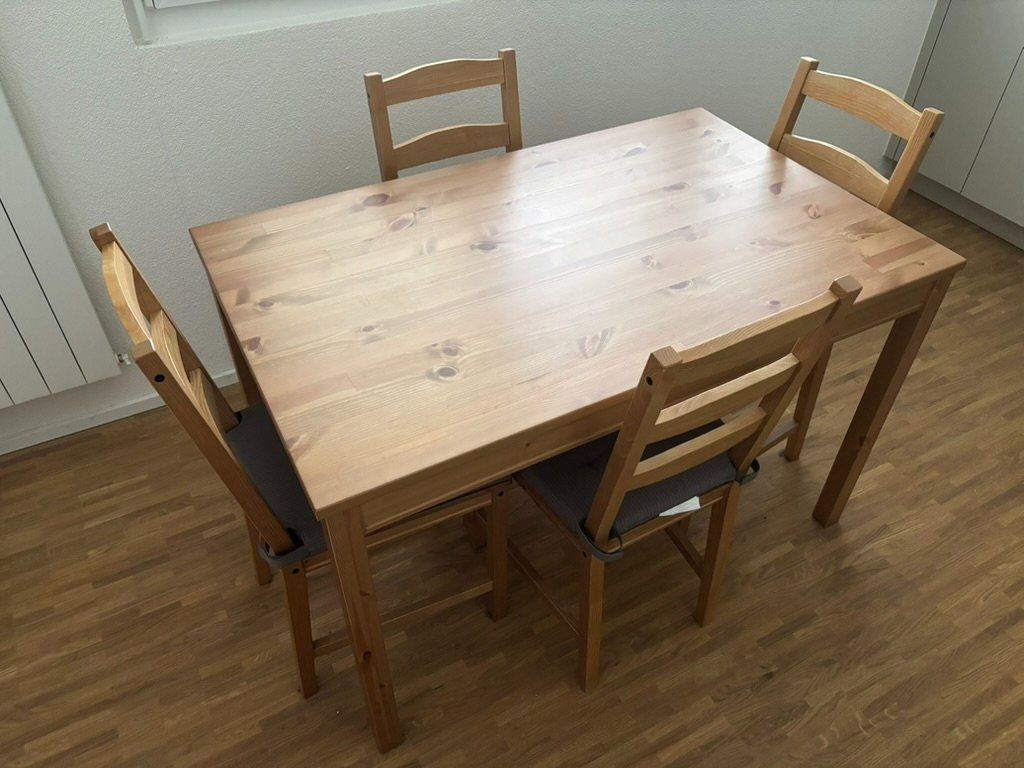 Ikea Tischset: Tischset mit 4 Stühlen IKEA Jokkmokk – Gebraucht aus Liebefeld von foxch