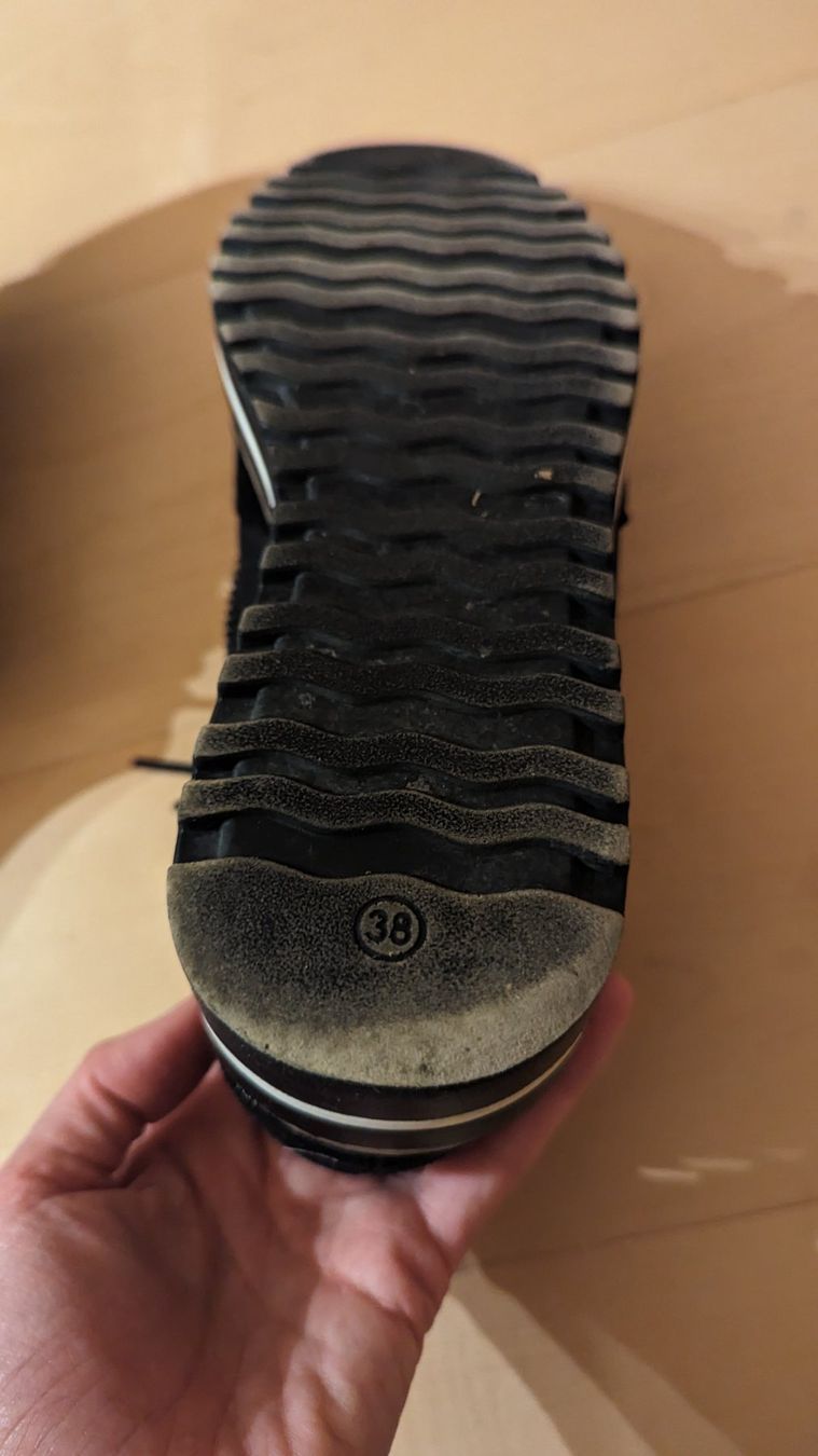 Scarpe da donna: schöne schwarze Schuhe – Usato da Wettingen venduto da Nini54 2