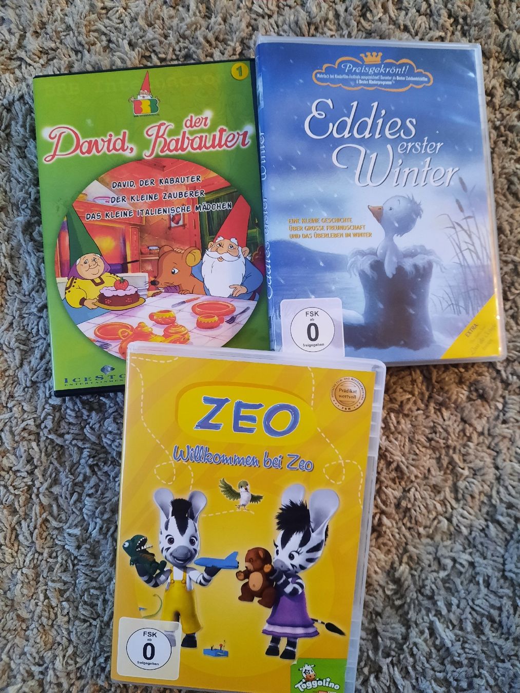 Tutti i DVDs: 12 Kinder-Dvds, grosses DvD set – Usato da Niederbuchsiten venduto da Cheasily 1