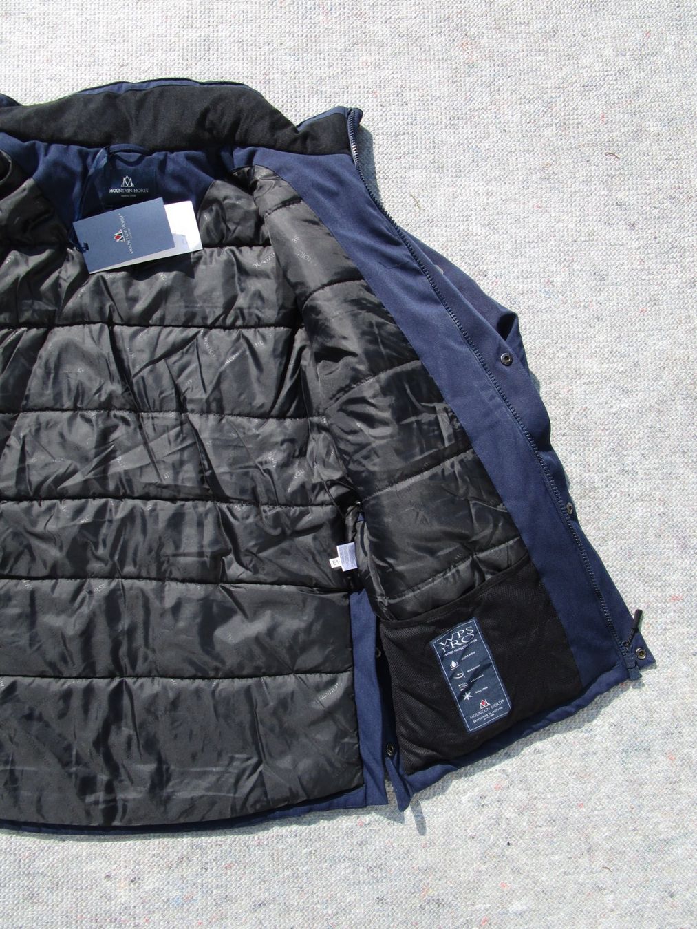 Giacche: Mountain Horse Eagle Stable Parka marineblau Gr. M – Nuovo (secondo la descrizione) da Eschenbach SG venduto da brocarte 7