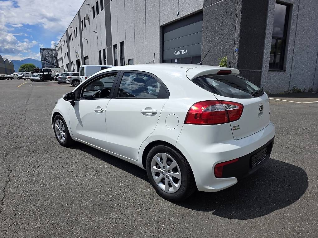 Automobili: Kia Rio Collaudata 29.05.2026 – Usato da Cadenazzo venduto da LuismacchineSagl 2