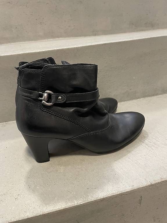 Gabor Scarpe da donna: Gabor Damenstiefel 39.5 – Usato da Luzern venduto da joliii
