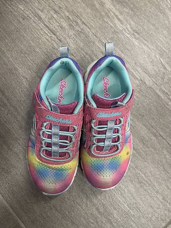 Scarpe per ragazze: Skechers Turnschuhe Gr. 28 bunt  – Usato da Zufikon venduto da Facerhead 2