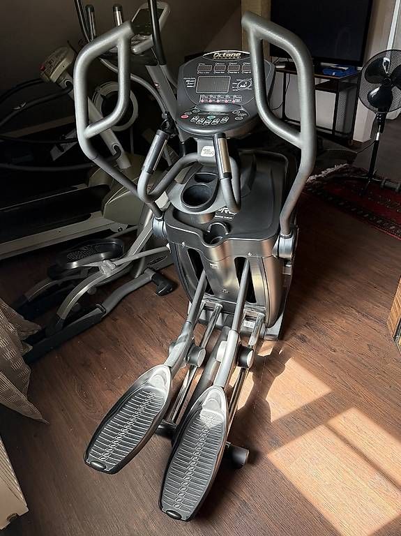 Hometrainer: Crosstrainer Octane  – Gebraucht aus Staad SG von met_k62l 1
