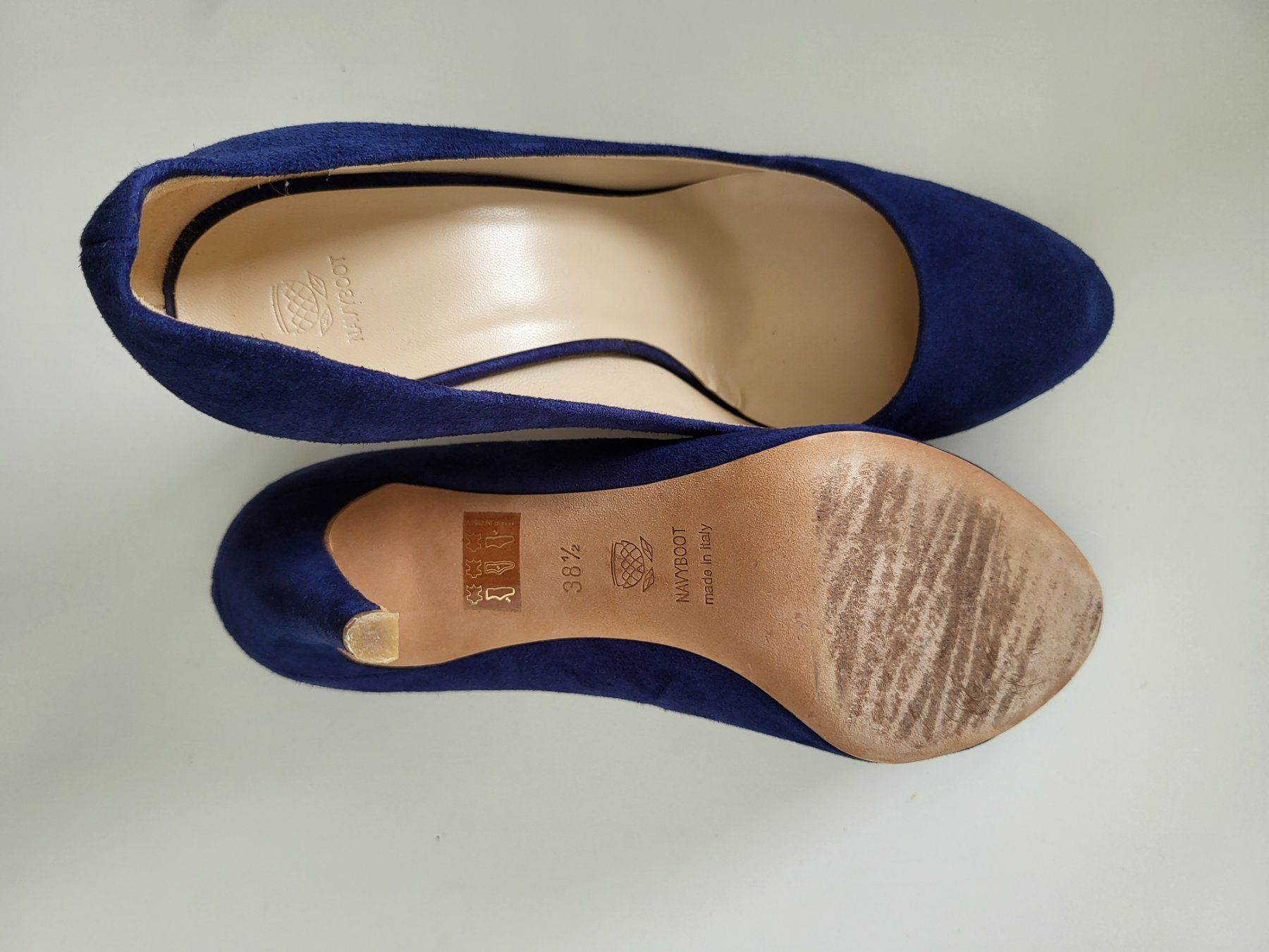 Navyboot Scarpe da donna: Navyboot Wildlederpumps, Gr. 38,5 - dunkelblau, elegant – Usato da Baar venduto da clar6 6