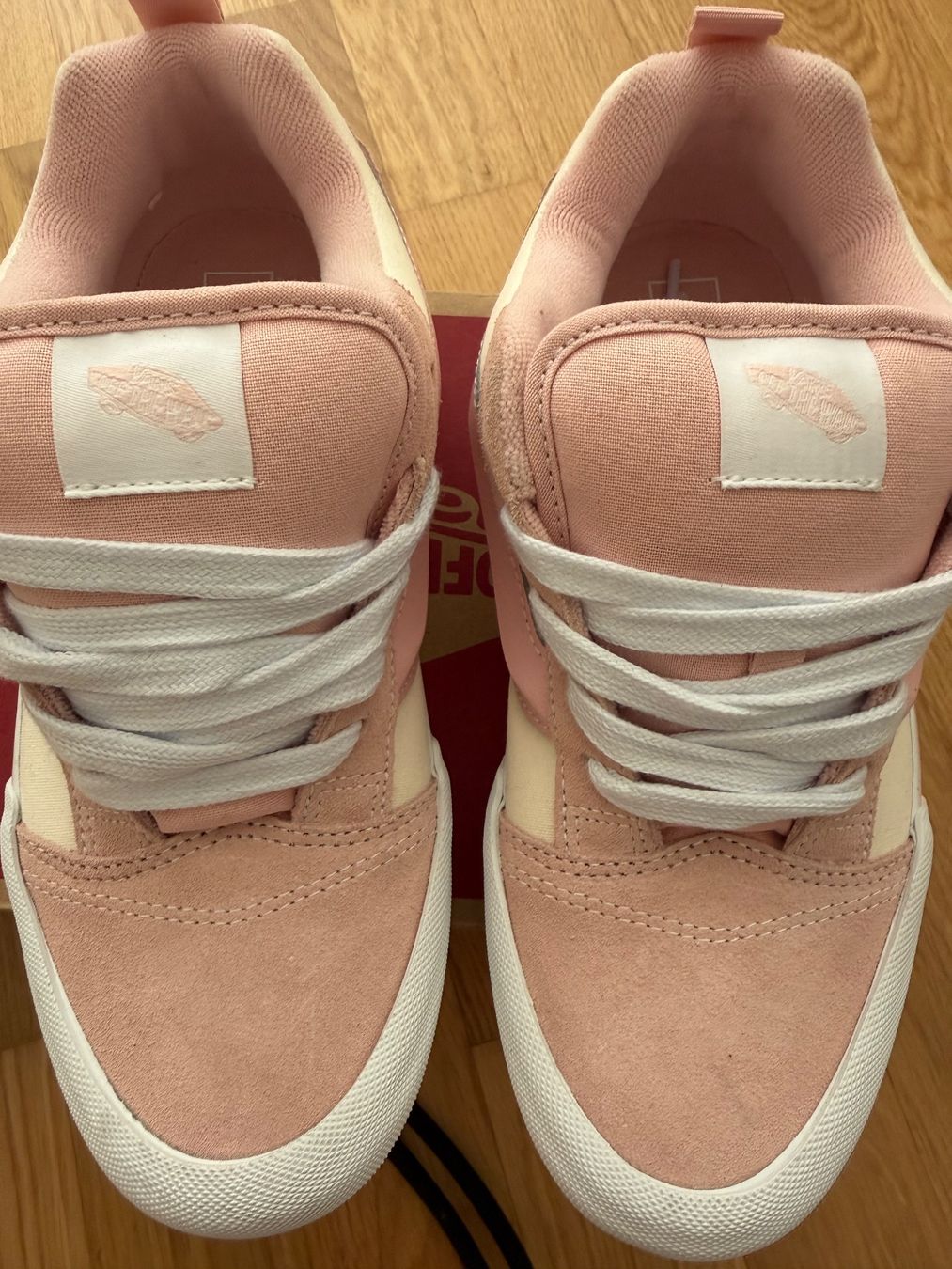 Vans Chaussures femmes: Baskets Vans Knu Skool neuves – Neuf avec emballage d'origine à Nyon par Lucieluce2211 4
