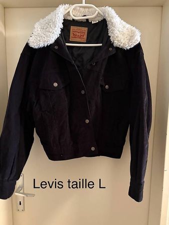 Veste Lévis